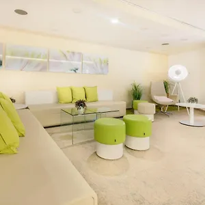 Hotell Garner Sued By Ihg